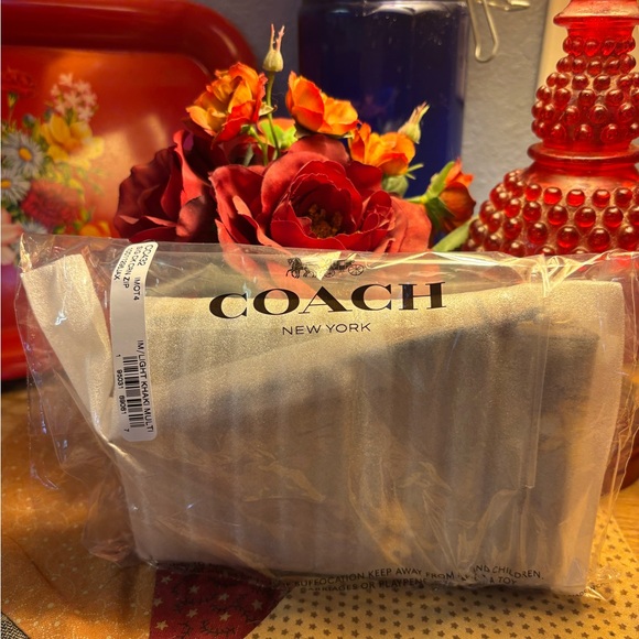 Coach Signature Chick Corner Zip Wristlet - Picture 4 of 4
